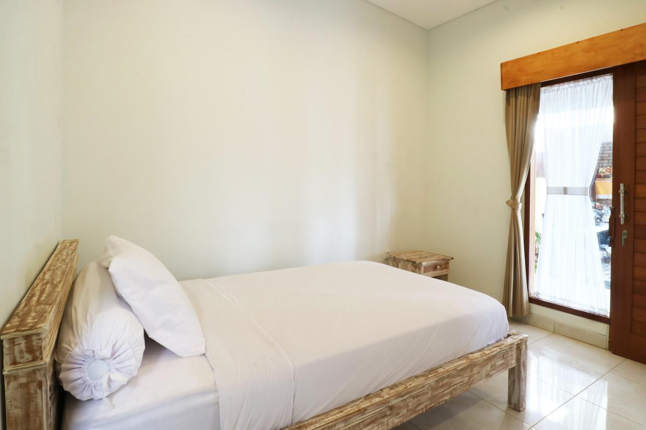 Aghasvina Guest House Canggu Esterno foto